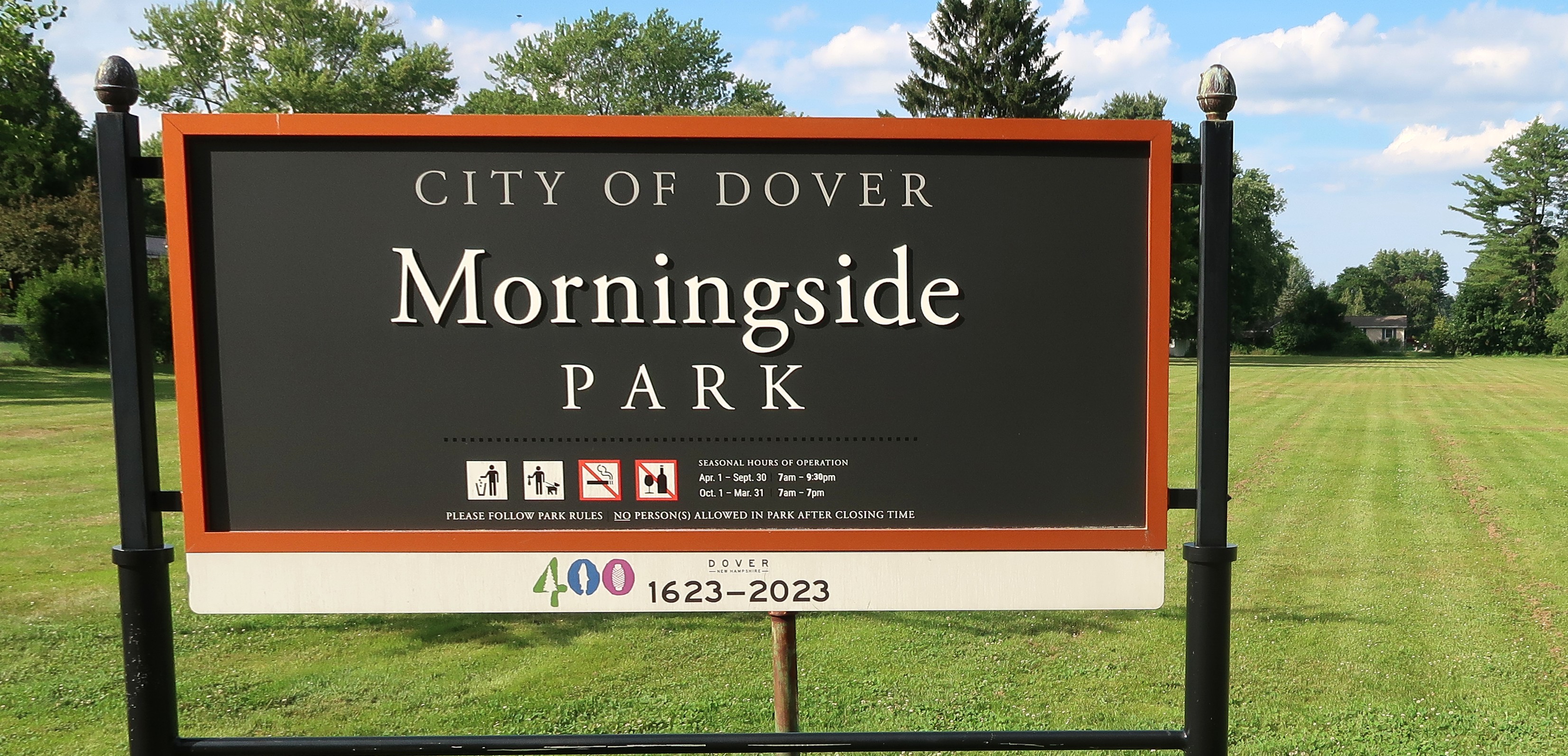 Morningside Park sign in front of green space